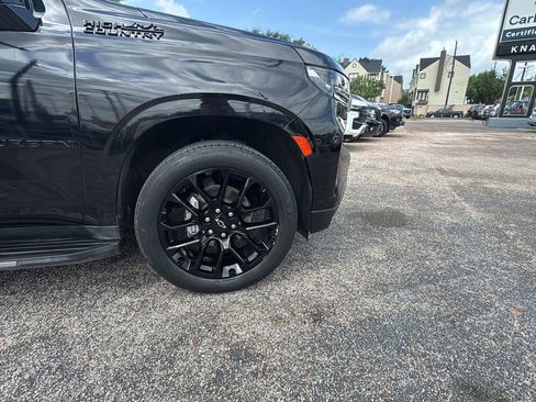 Used 2023 Chevrolet Suburban High Country RWD image 21