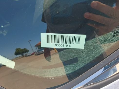 Used 2025 Honda Accord LX image 9