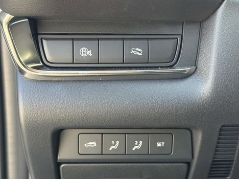 Used 2025 MAZDA CX-30 AWD 2.5 S w/ Premium Package image 17