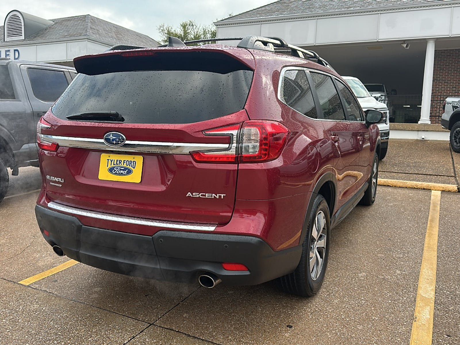 Used 2025 Subaru Ascent Premium AWD/4WD image 8