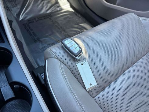 Certified 2021 Hyundai Tucson Ultimate w/ Cargo Package image 28