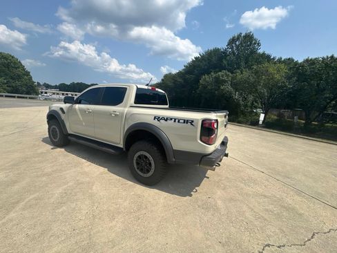 Used 2025 Ford Ranger Raptor AWD/4WD image 18