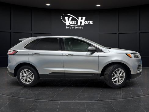 Used 2024 Ford Edge SEL AWD/4WD image 8