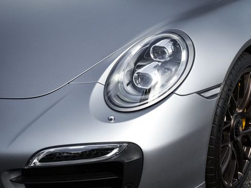 Used 2015 Porsche 911 Turbo S AWD/4WD image 6