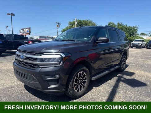 Used 2024 Ford Expedition XLT AWD/4WD image 5