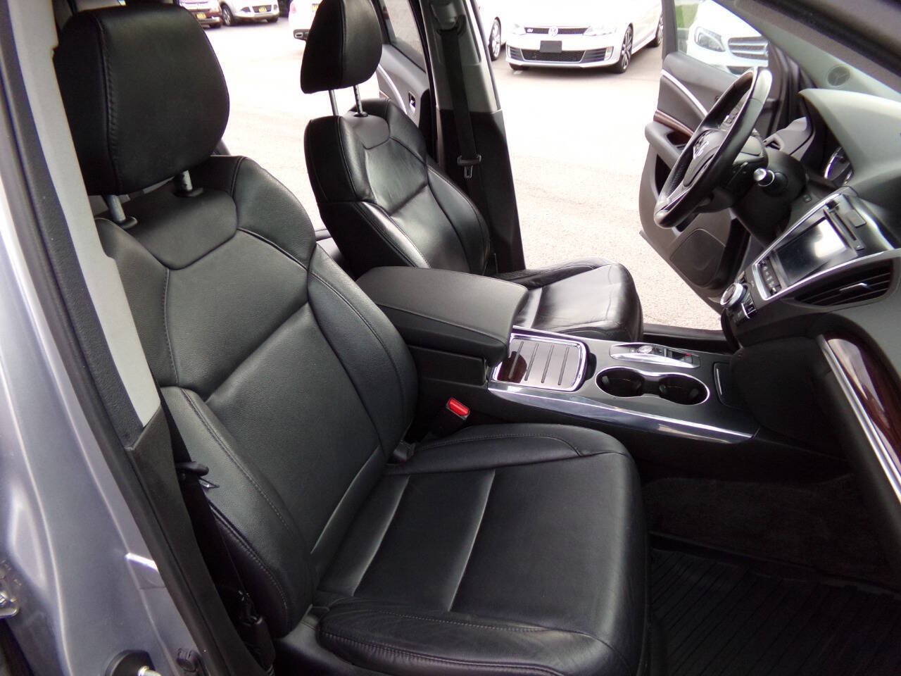 Used 2016 Acura MDX w/ Technology Package AWD/4WD image 28