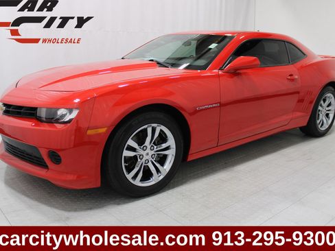 Used 2015 Chevrolet Camaro LS RWD image 1