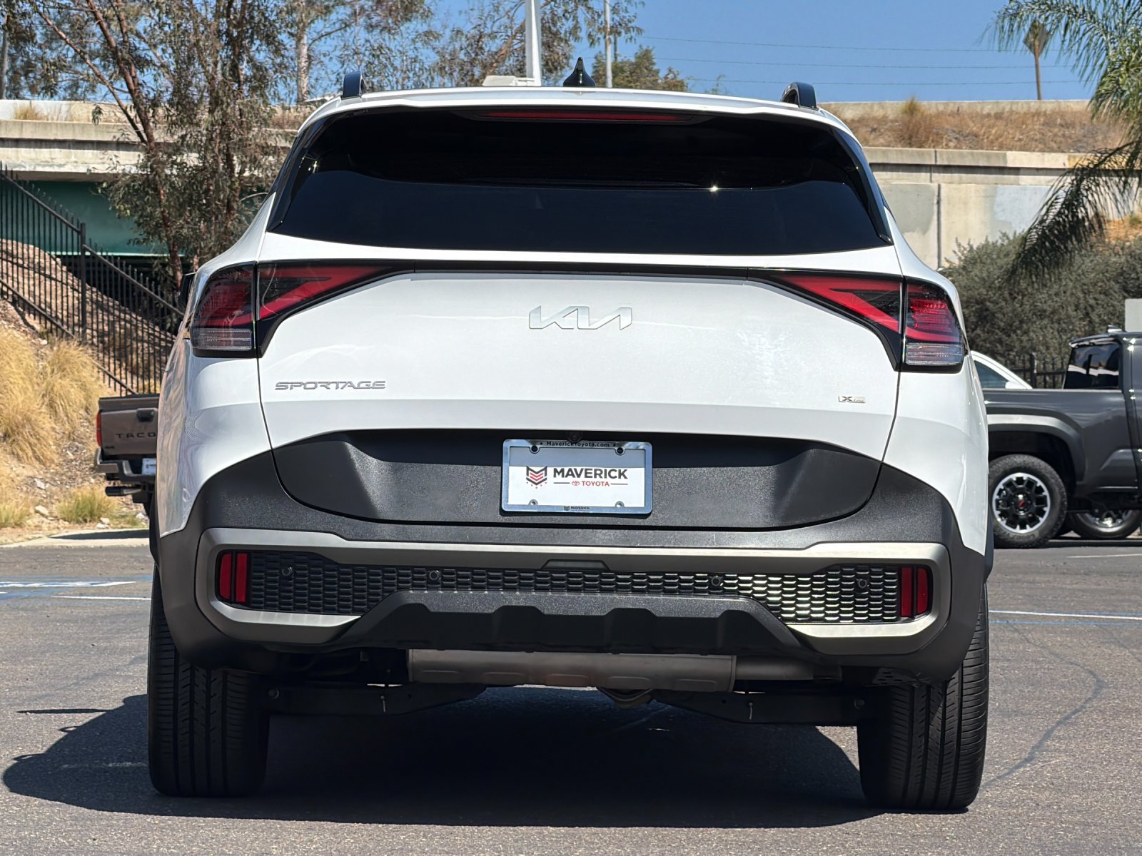 Used 2023 Kia Sportage X-Line w/ X-Line Premium Package AWD/4WD image 4