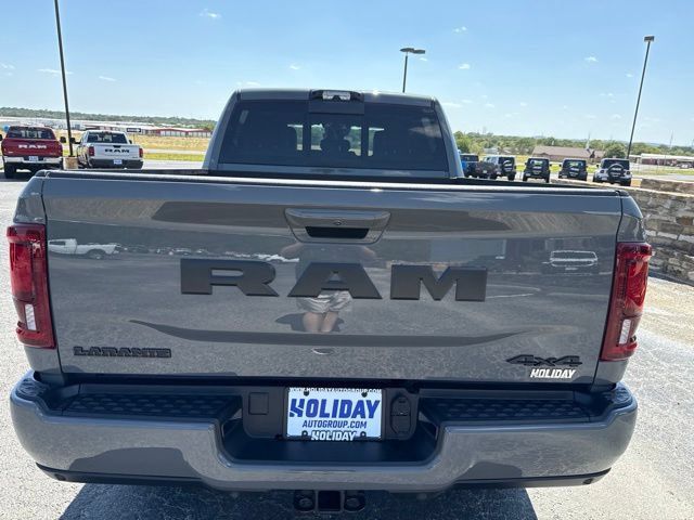 New 2026 RAM 2500 Laramie AWD/4WD image 4