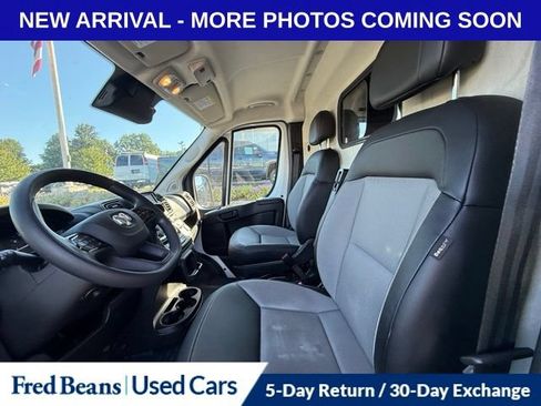 Used 2025 RAM ProMaster 2500 w/ Convenience Group FWD image 16