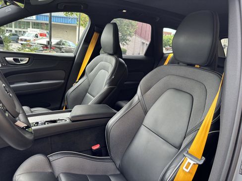 Used 2025 Volvo XC60 T8 Polestar AWD/4WD image 12