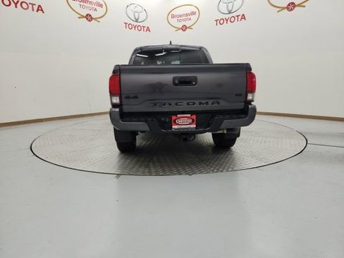 Used 2023 Toyota Tacoma SR5 w/ Technology Package image 7