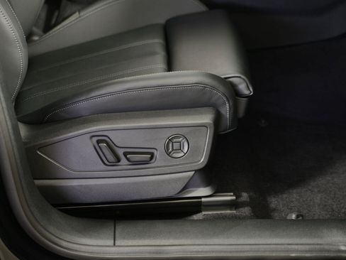 New 2025 Audi Q5 Premium Plus image 10