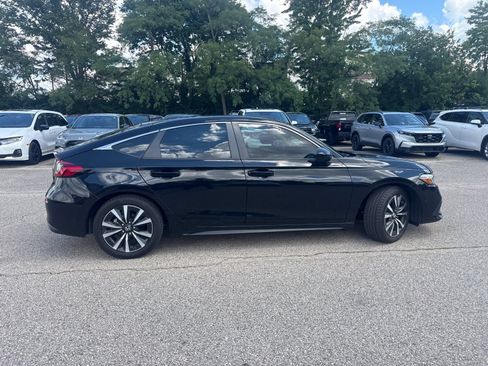 Used 2024 Honda Civic EX-L image 29