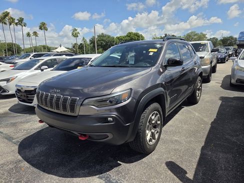 Used 2022 Jeep Cherokee Trailhawk w/ Trailer Tow Group AWD/4WD image 3