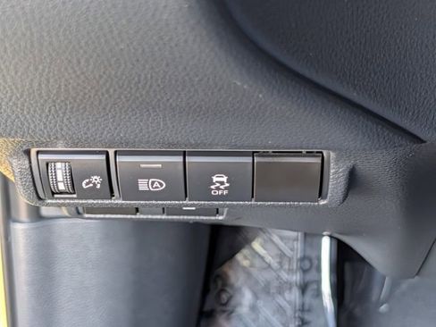 Used 2024 Toyota Corolla Cross AWD Hybrid image 23