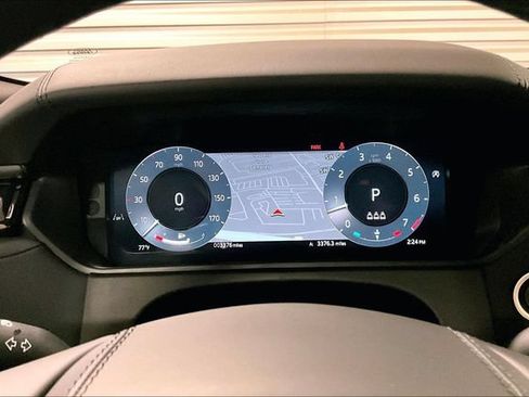 Certified 2026 Land Rover Range Rover Velar Dynamic SE AWD/4WD image 22