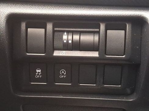 Certified 2023 Subaru Crosstrek 2.0i Premium image 25