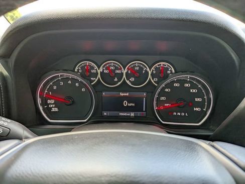 Used 2022 Chevrolet Silverado 1500 LT AWD/4WD image 26