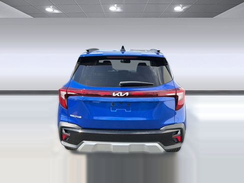Used 2025 Kia Seltos S FWD image 10