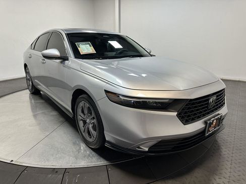 Used 2024 Honda Accord EX image 2