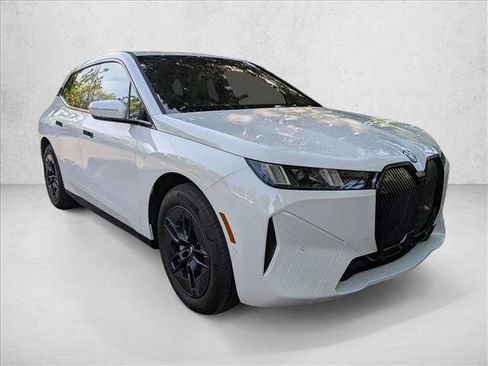 New 2026 BMW iX xDrive45 w/ Premium Package image 4