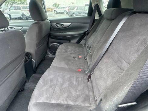Used 2015 Nissan Rogue SV AWD/4WD image 12
