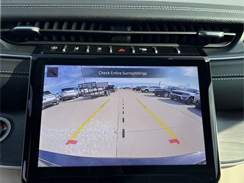 New 2025 Jeep Grand Cherokee L Limited image 19