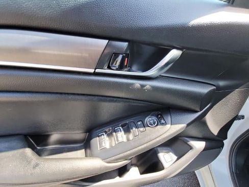 Used 2021 Honda Accord LX image 24