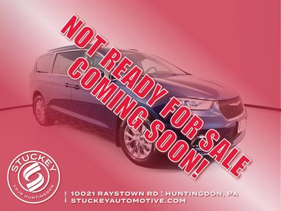 Used 2022 Chrysler Pacifica Touring-L