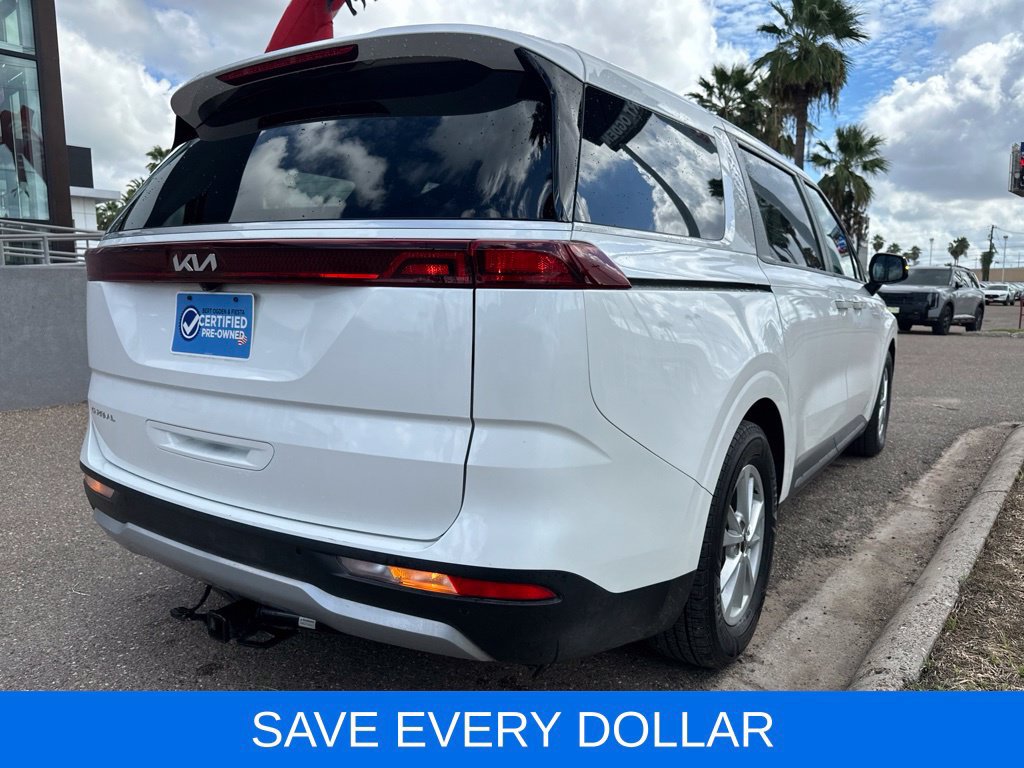 Used 2024 Kia Carnival LX FWD image 4