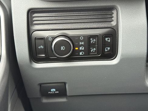 New 2026 Ford F250 XLT image 27