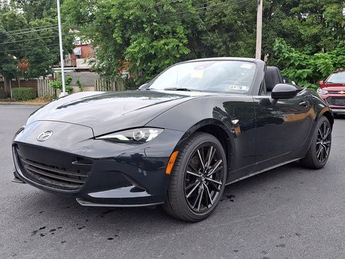 New 2026 MAZDA MX-5 Miata Grand Touring RWD image 3