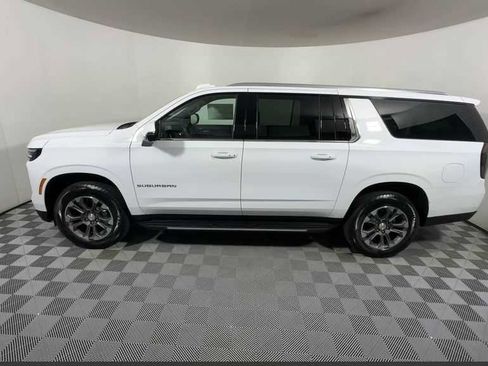 New 2026 Chevrolet Suburban LT w/ Comfort Package image 11