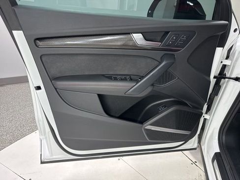 Used 2024 Audi SQ5 Premium Plus w/ Premium Plus Package image 12