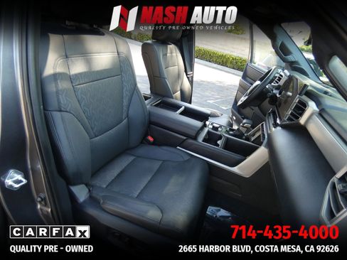 Used 2025 Toyota Tundra Limited AWD/4WD image 34