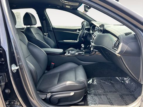 Used 2023 Kia Stinger GT-Line image 10