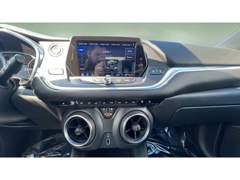 Certified 2019 Chevrolet Blazer LT image 17