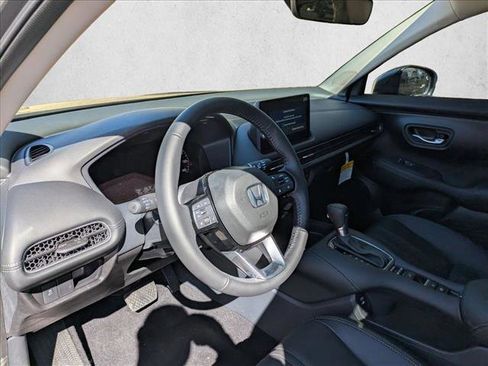 Used 2026 Honda HR-V EX-L image 10