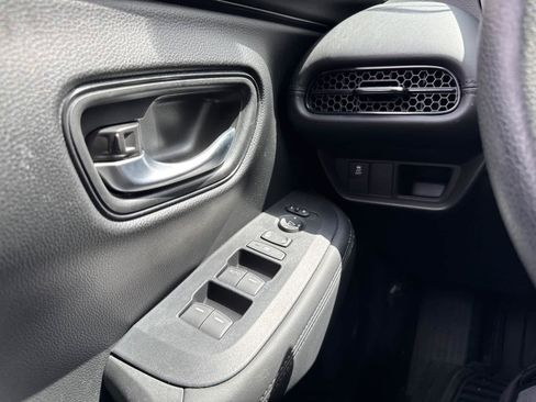 Used 2024 Honda HR-V LX image 21