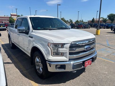 Used 2015 Ford F150 Lariat w/ Equipment Group 502A Luxury AWD/4WD image 3
