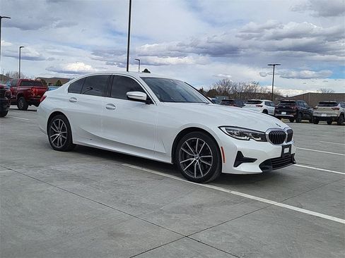 Used 2019 BMW 330i xDrive Sedan w/ Premium Package image 2