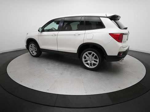 Used 2025 Honda Passport EX-L image 12