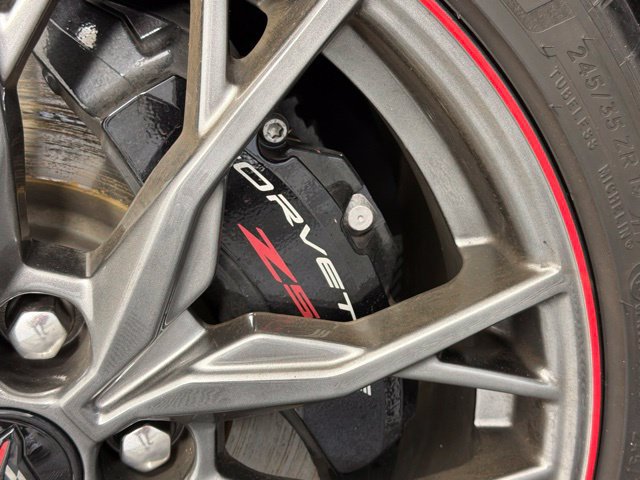 Used 2024 Chevrolet Corvette Stingray Premium Cpe w/ Z51 Performance Package RWD image 11