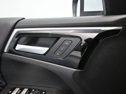 Used 2024 Mitsubishi Outlander SEL FWD image 11
