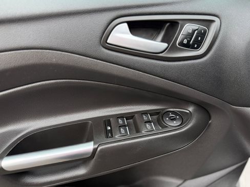 Used 2017 Ford Escape Titanium AWD/4WD image 17