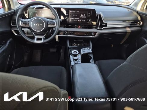Used 2023 Kia Sportage LX AWD/4WD image 23