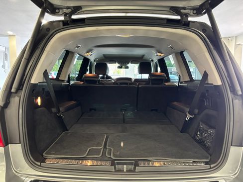 Used 2014 Mercedes-Benz GL 450 4MATIC image 48