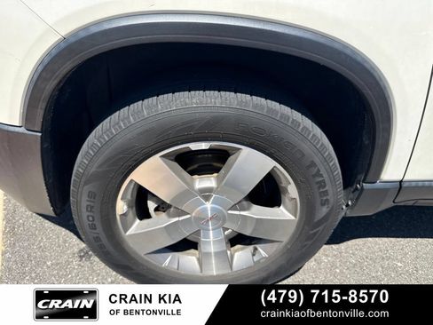 Used 2012 GMC Acadia SLT FWD image 4