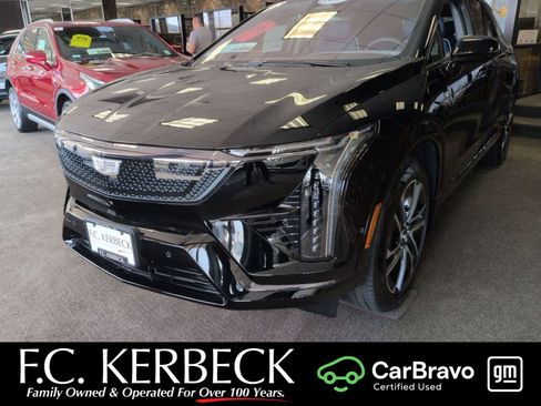 Certified 2025 Cadillac Optiq Sport 2 w/ LPO, Floor Liner Package image 1